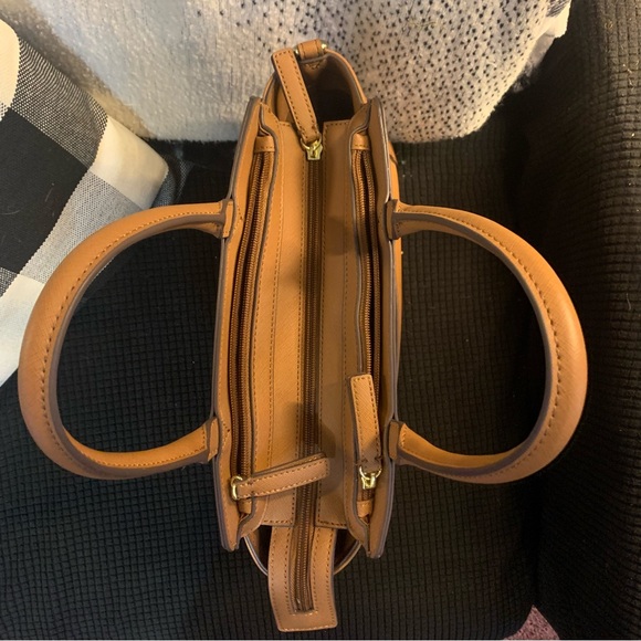 Liz Claiborne Mini Tuxedo Tote Bag - Picture 8 of 15